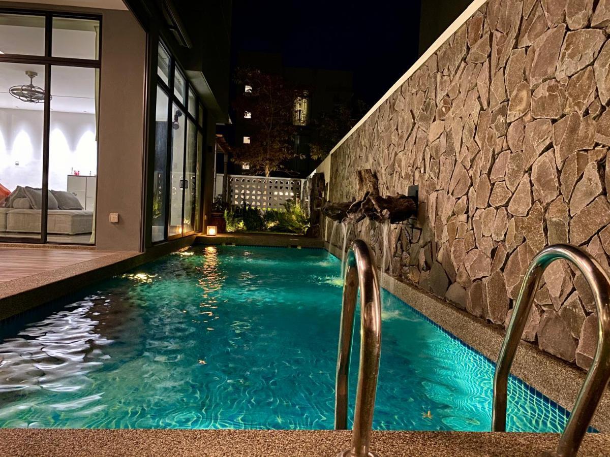 Ikiru 18 Private Pool Villa With Landscape Patio&Splendid Saltwater Pool, 5 Mins Walk To Tengah Beach, Restaurants&Bars Pantai Cenang  Bagian luar foto